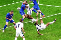 开云体育下载-包含英格兰队凭借集体努力，晋级欧洲杯半决赛的词条