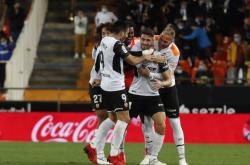 开云体育下载-瓦伦西亚在主场告捷，球队势如破竹