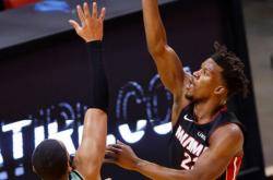 开云体育登录-亨利使全队士气大振，最终圆满成功