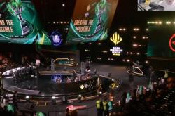 开云体育平台APP-FNC绝杀TL，Tarzan操刀奇招英雄翻盘小组赛3:0（广州）