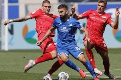 开云体育官方网站-包含霍芬海姆计划毫不留情地对阵沙尔克04的词条