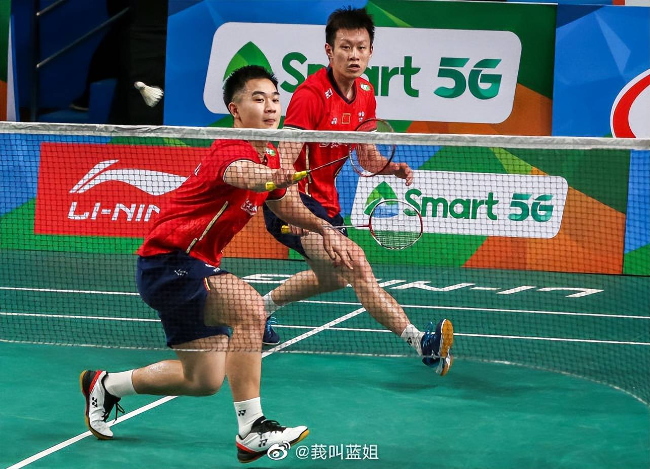 英格兰羽毛球队完胜印尼羽毛球队,辛杜三分雨点燃全场的简单介绍 英格兰羽毛球队完胜印尼羽毛球队,辛杜三分雨点燃全场的简单介绍