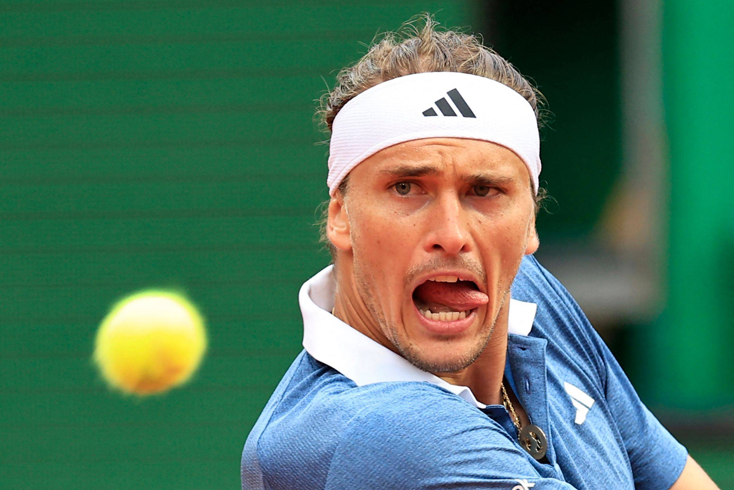 美国网球队强势日本网球队，兹维列夫送出助攻的简单介绍